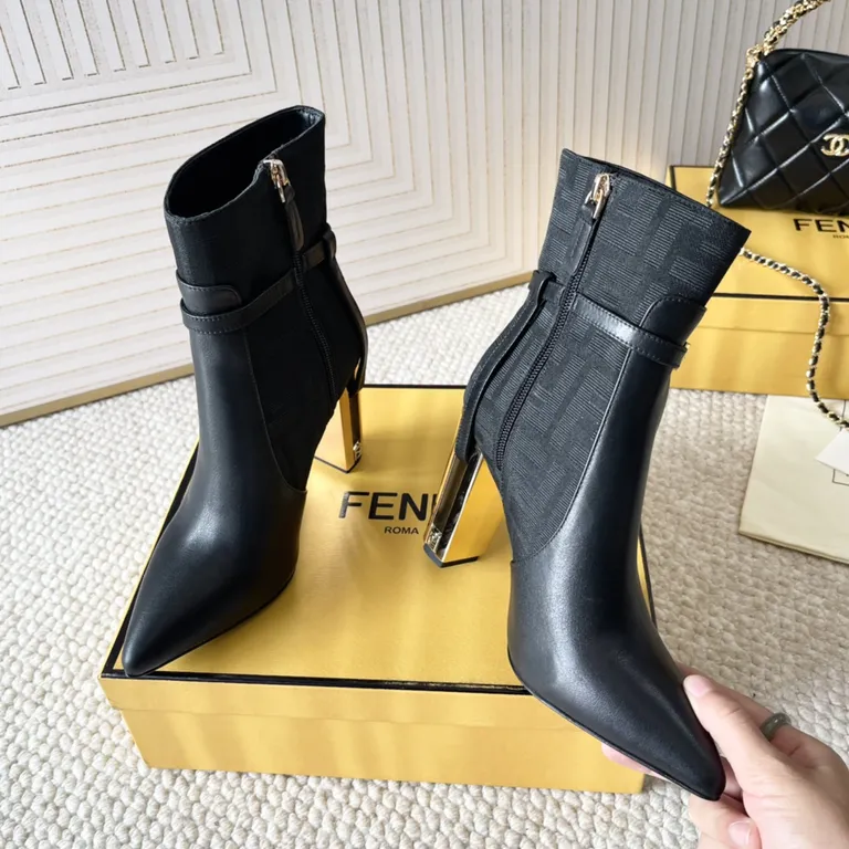 Fendi Shoe 